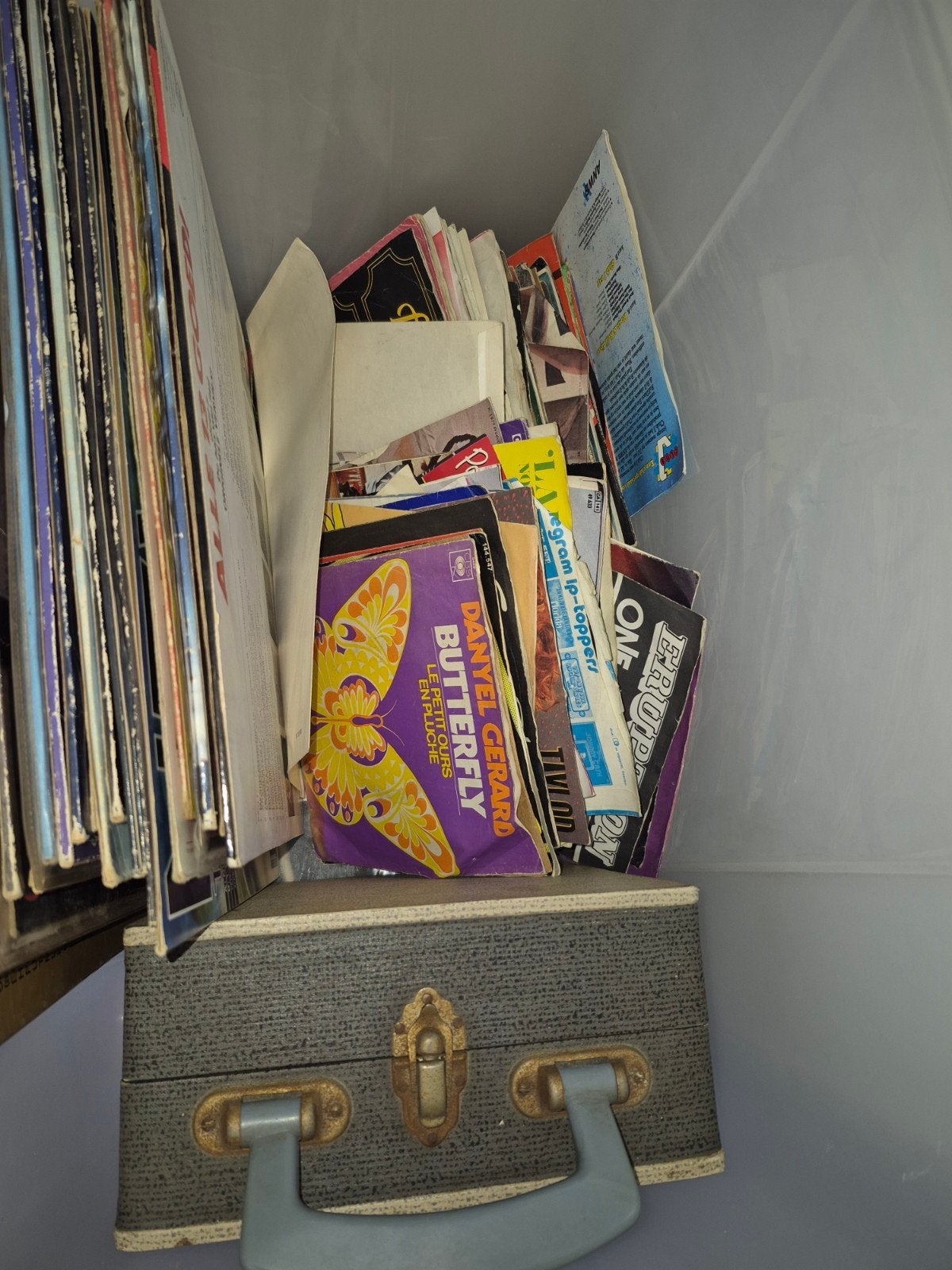 Diverse oude elpees en singeltjes bewaardoos voor de singels, Cd's en Dvd's, Vinyl Singles, Ophalen, Gebruikt