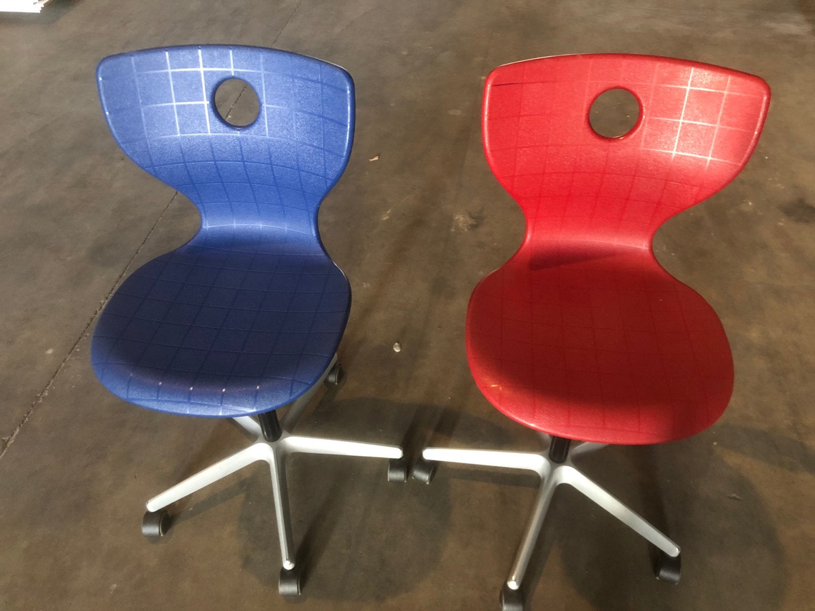 Partij kinderbureaustoelen bureaustoel rood blauw stoelen, Ophalen, Gebruikt, Blauw, Bureaustoel