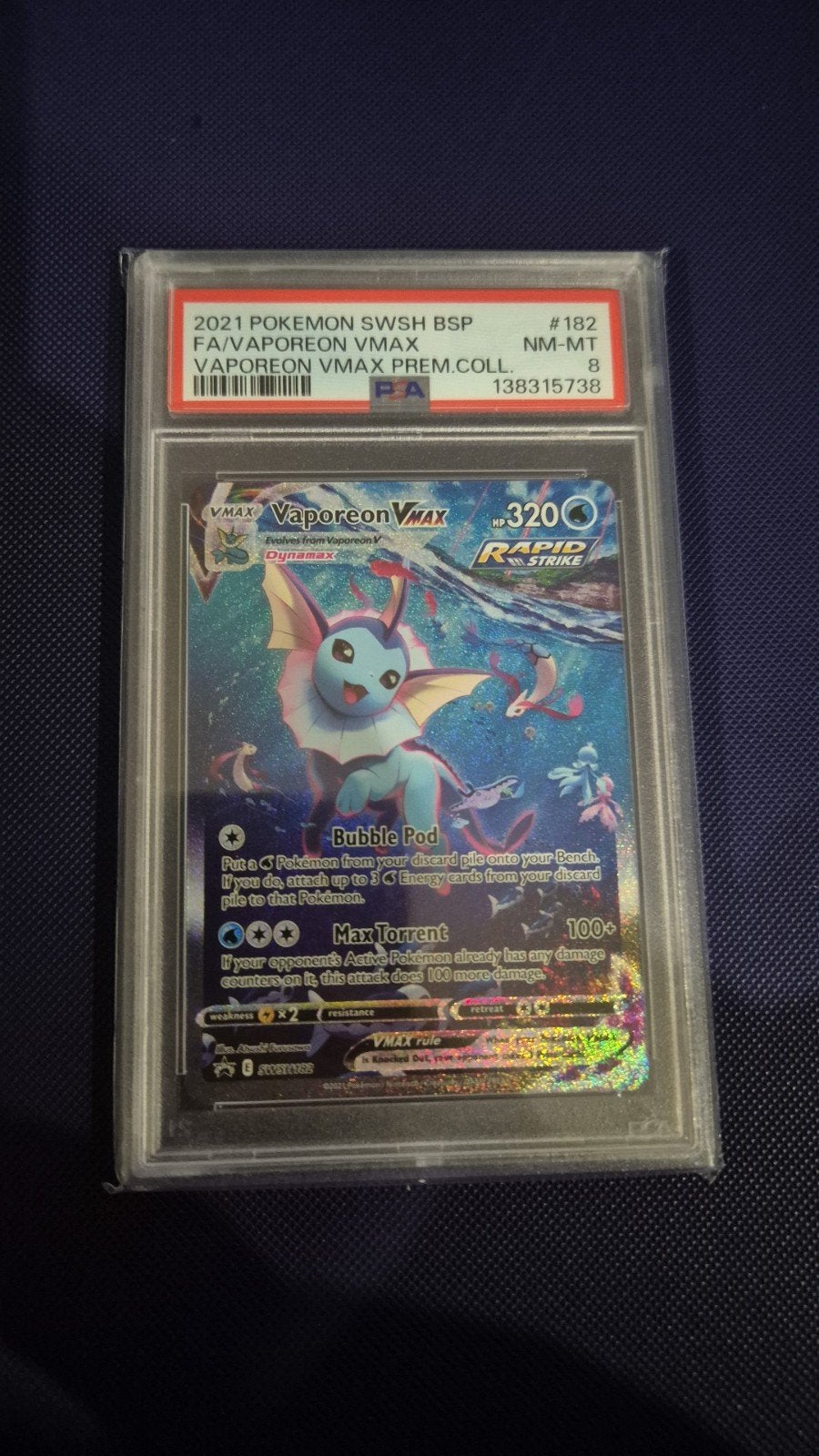 PSA 8 Vaporeon VMAX SWSH BSP #182 Pokemon Kaart, Ophalen of Verzenden, Nieuw, Losse kaart, Foil