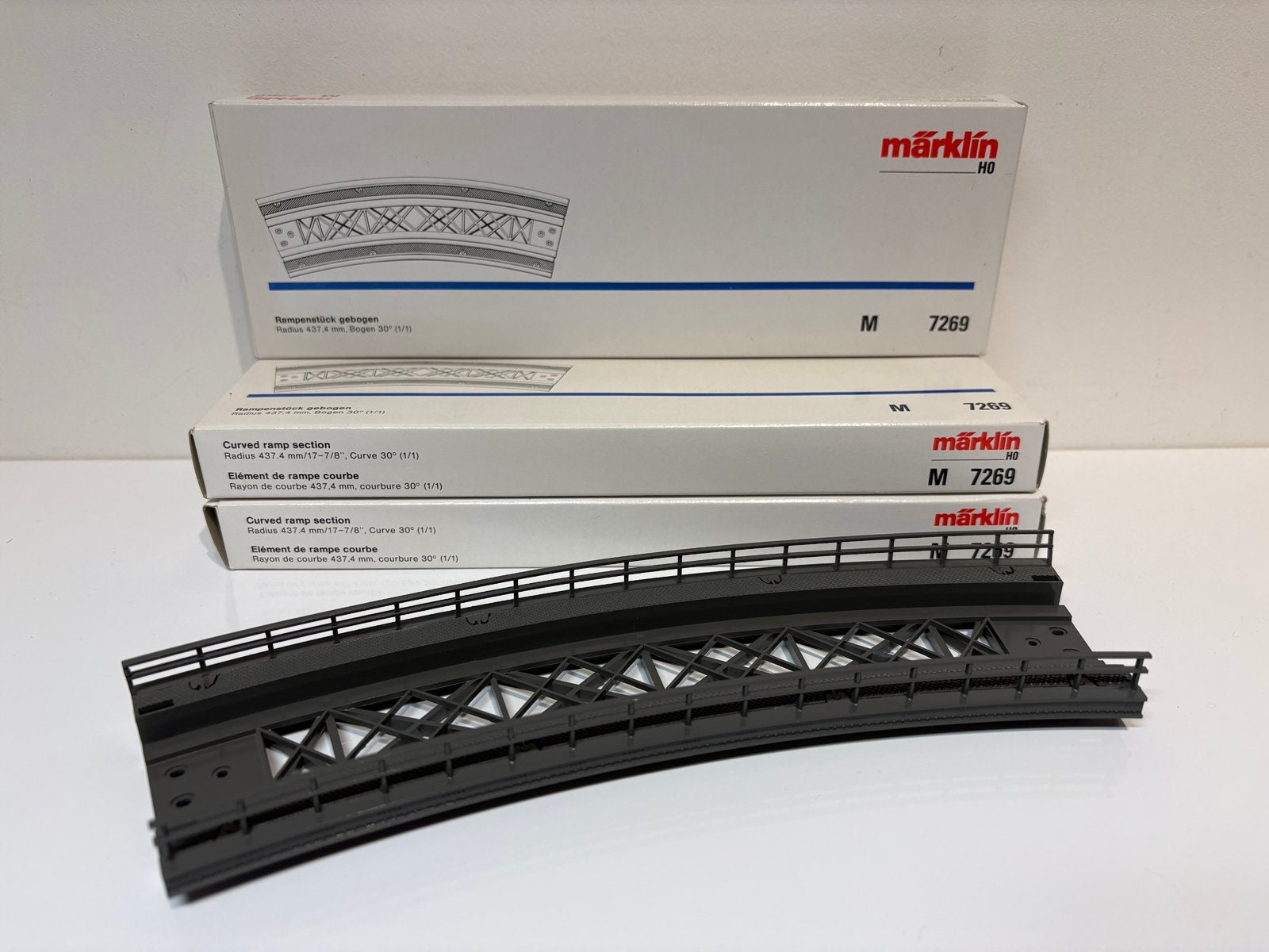 Marklin H0 7269 gebogen oprit voor M-rails ovp, Wisselstroom, Rails, Ophalen of Verzenden, Zo goed als nieuw