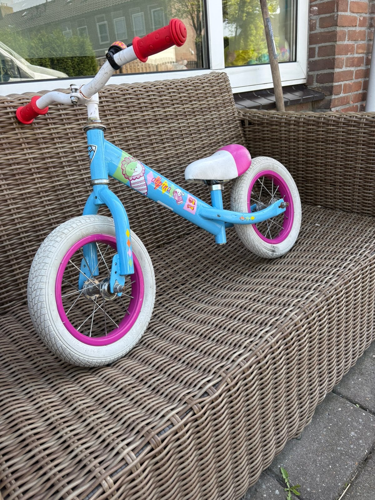 Alpina loopfiets 12 inch meisjesfietsje roze/blauw, Ophalen, Gebruikt, Minder dan 16 inch