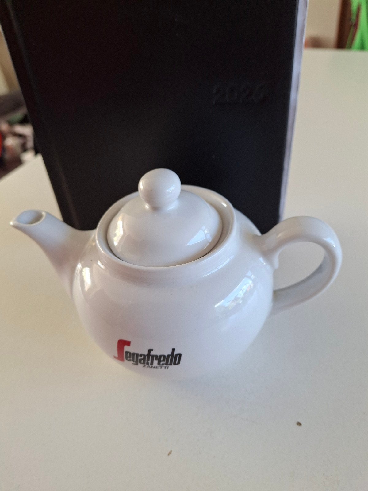 klein theepotje.  Segafredo., Ophalen of Verzenden
