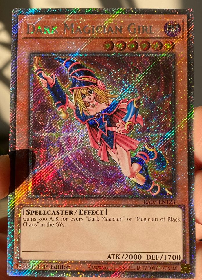Yu-Gi-Oh! Dark Magician Girl RA03 1st Edition !, Hobby en Vrije tijd, Verzamelkaartspellen | Yu-gi-Oh!, Ophalen of Verzenden, Zo goed als nieuw