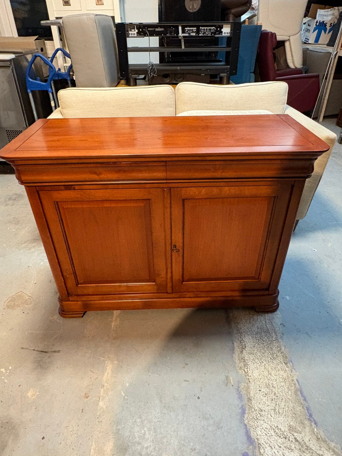 Mooie kersenhouten dressoir, Huis en Inrichting, Ophalen, ., Zo goed als nieuw, .