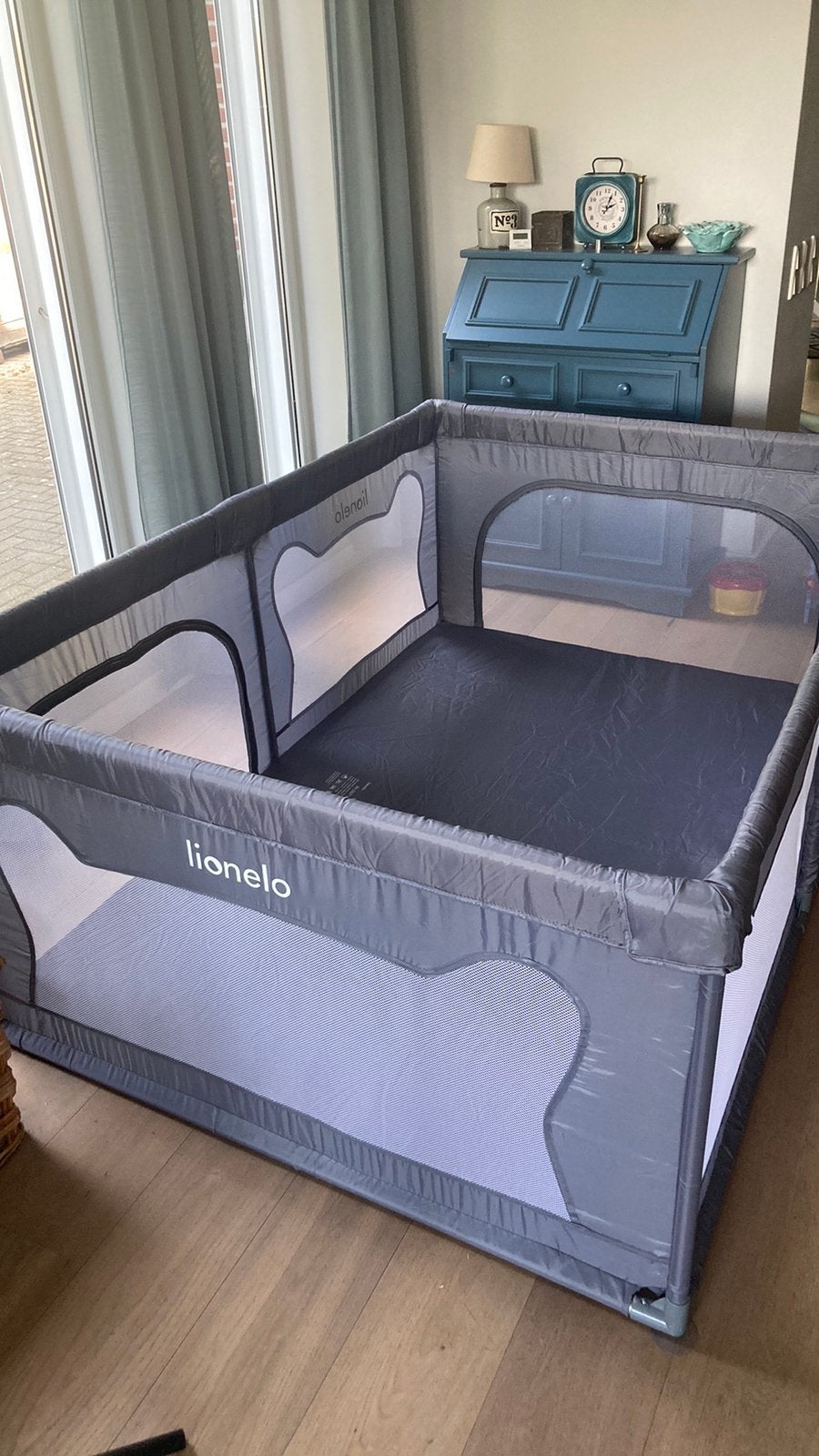 Lionelo Willow grondbox grijs 187x127x68, Ophalen, Zo goed als nieuw