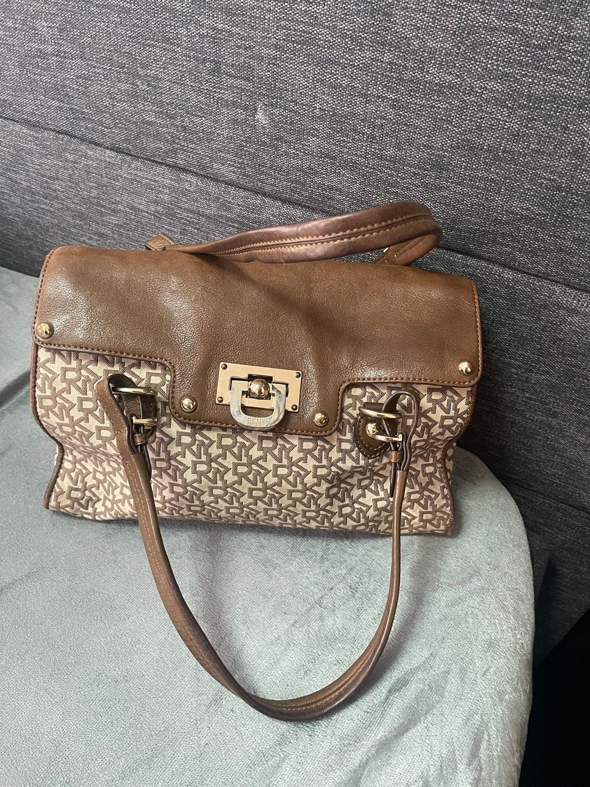 DKNY Handtas - Stijlvol en Uniek, Ophalen of Verzenden, Gebruikt, Bruin, Handtas