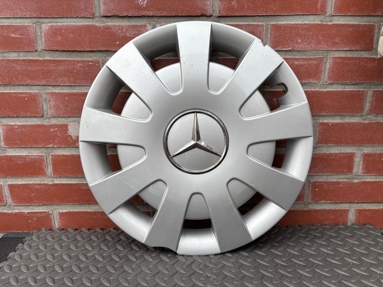 1 originele Mercedes-Benz Sprinter wieldop 16 inch, Ophalen of Verzenden, Gebruikt