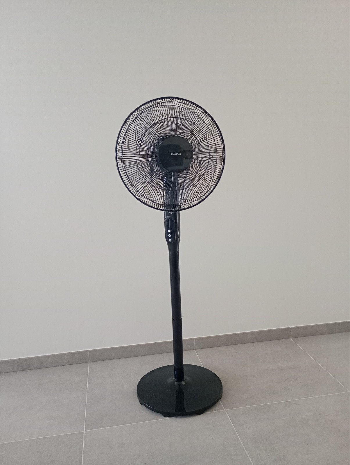 Ventilator Auronic, Ophalen, Ventilator met afstandsbediening, Zo goed als nieuw, Statiefventilator