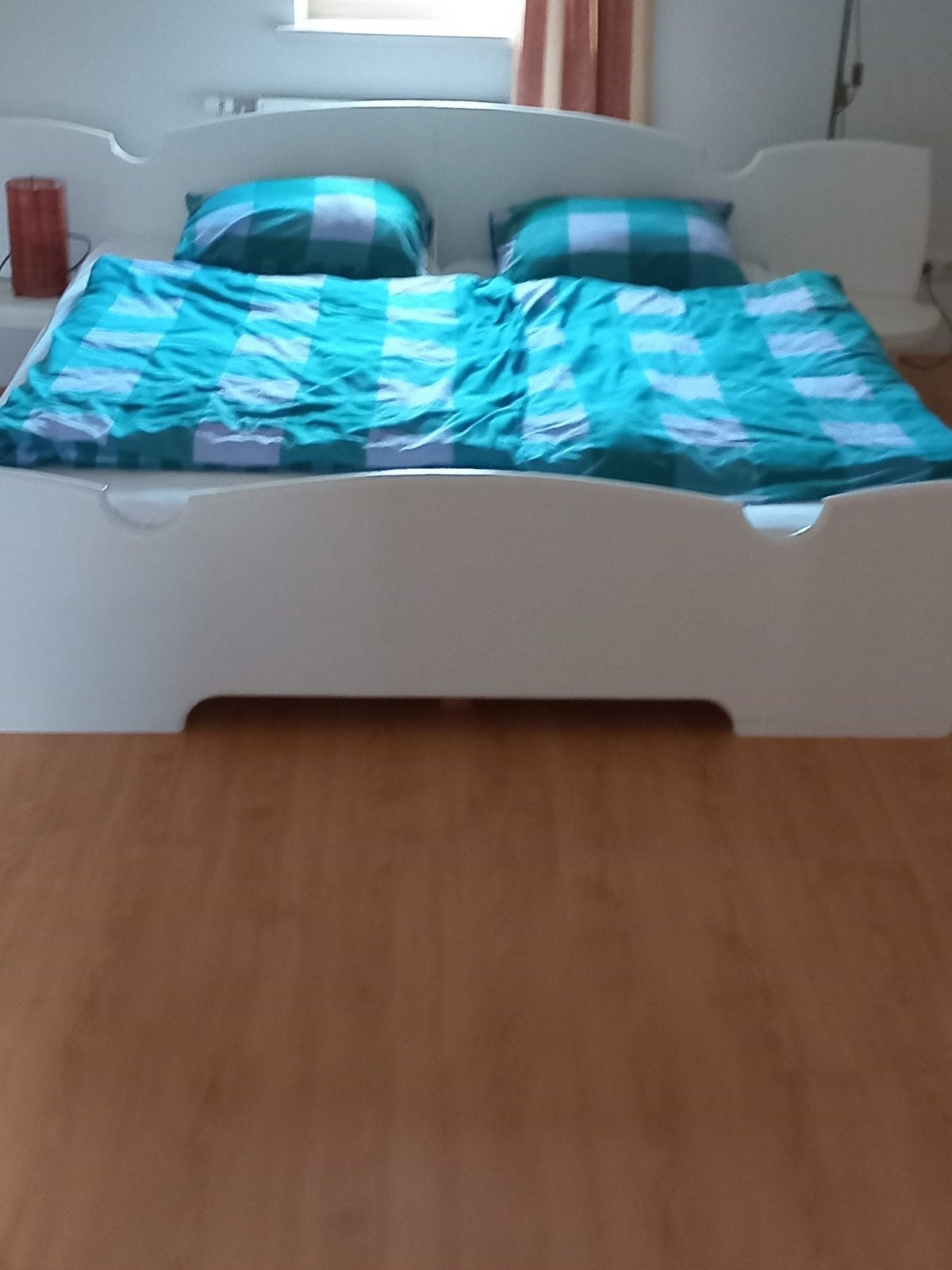 Wit tweepersoonsbed met hoofdbord en nachtkastjes, Huis en Inrichting, Ophalen, Gebruikt, Wit, Tweepersoons