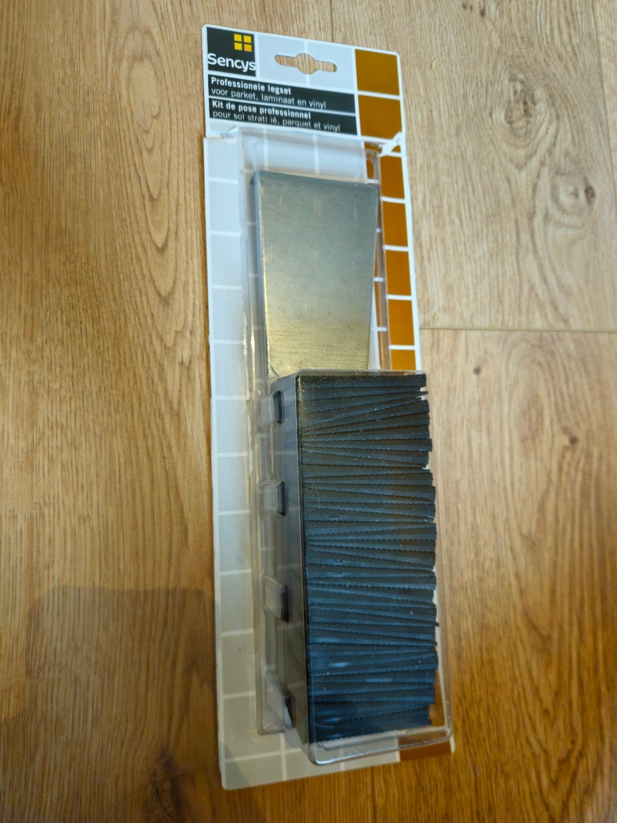 Sencys Legset Parket, Laminaat en Vinyl, 30 cm of meer, 50 tot 150 cm, Ophalen of Verzenden, Zo goed als nieuw