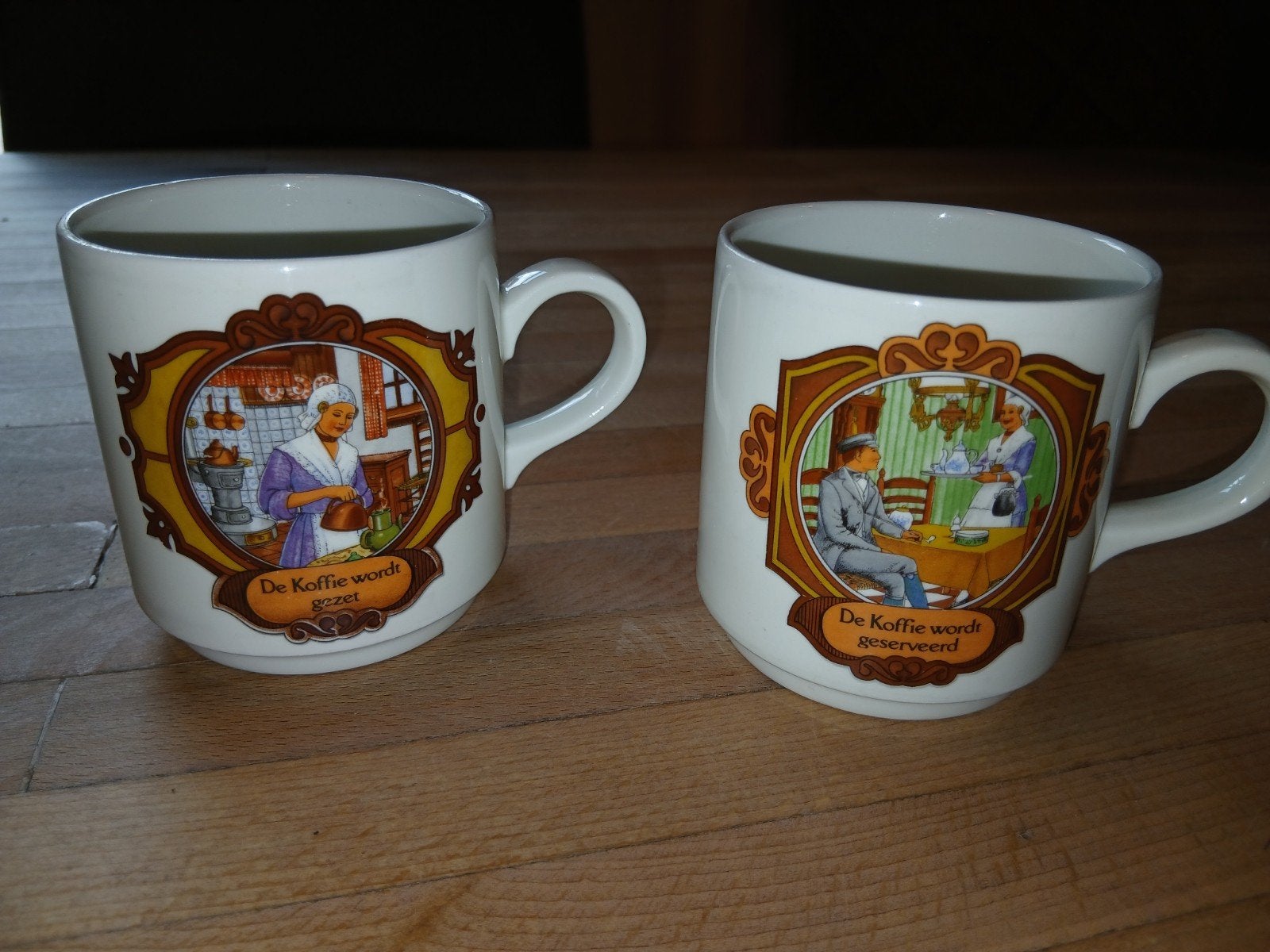 2 koffie mokjes DE retro, Villeroy en Boch, Ophalen of Verzenden, Porselein, Overige stijlen, Kop(pen) en/of Schotel(s)