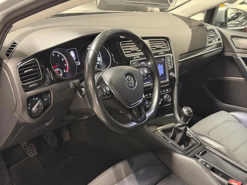 Volkswagen Golf 1.4 TSI 122PK Highline Navigatie|Messagestoe, Voorwielaandrijving, Euro 5, Stof, Gebruikt