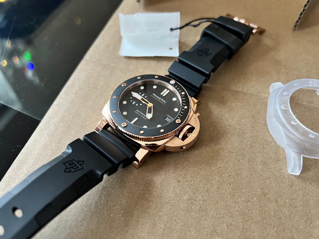 Panerai Submersible Goldtech 42 NIEUW 12/2025 34.500€, Sieraden, Tassen en Uiterlijk, Horloges | Heren, Polshorloge, Nieuw, Goud