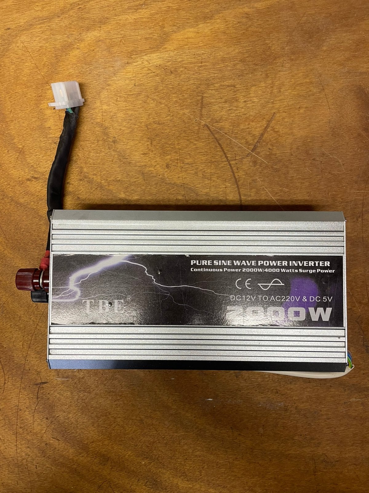 Pure sinusomvormer 2000W 12V naar 220V, Ophalen of Verzenden, Gebruikt