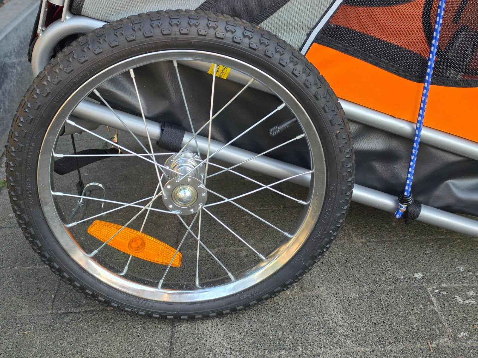 Hondenfietskar - Oranje en Grijs - Zo goed als nieuw, Fietsen en Brommers, 20 tot 40 kg, Ophalen of Verzenden, Zo goed als nieuw