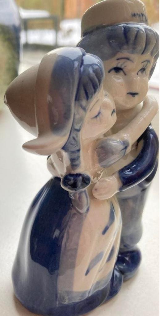 Beeldje Delft Hamopalblue boerinnetje & boer Holland - 14 cm, Verzamelen, Ophalen of Verzenden, Zo goed als nieuw, Mens
