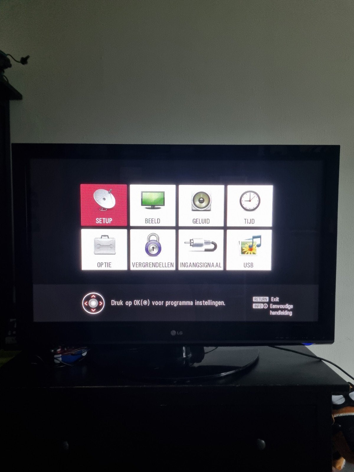 LG 43 inch TV uit 2009 - Groot formaat, lichte gebreken, Ophalen, Gebruikt, 50 Hz, 100 cm of meer