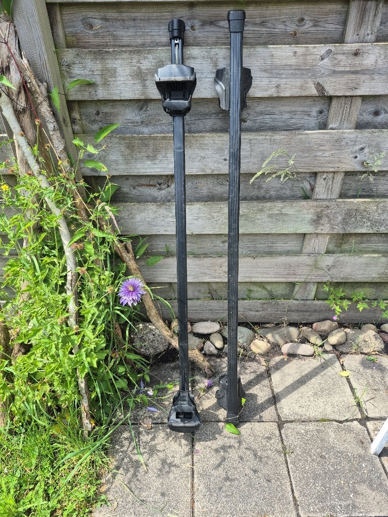 Thule 1254 dakdragers / klemmen incl. sleutels, Auto diversen, Dakdragers, Ophalen, Gebruikt
