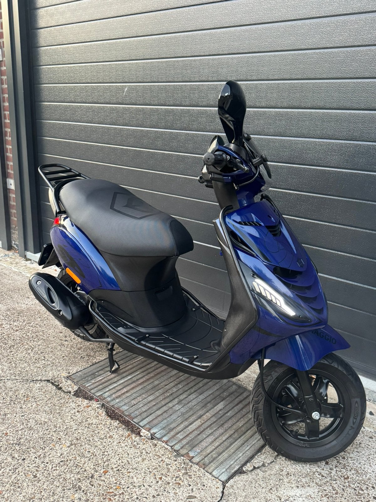 nette bmw blauw💙 piaggio zip 4t 2v 2015, Ophalen, Maximaal 45 km/u, Zip, Zo goed als nieuw