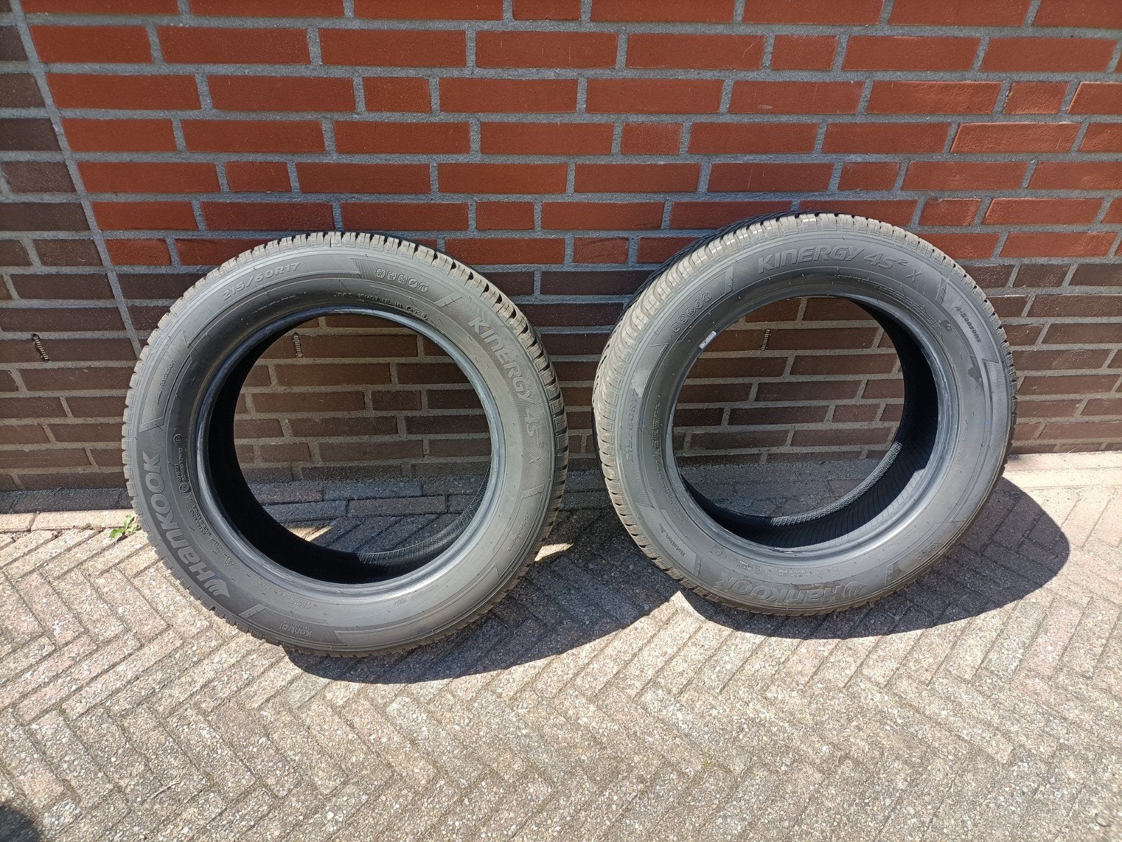 2 banden Hankook Kinergy All season 215/60R17 100V, Ophalen, Gebruikt