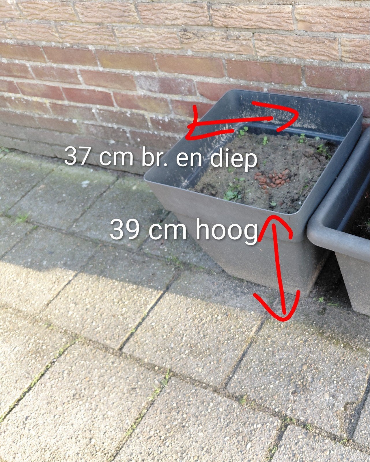 Foto 4 van bloembakken gratis met onderschotels