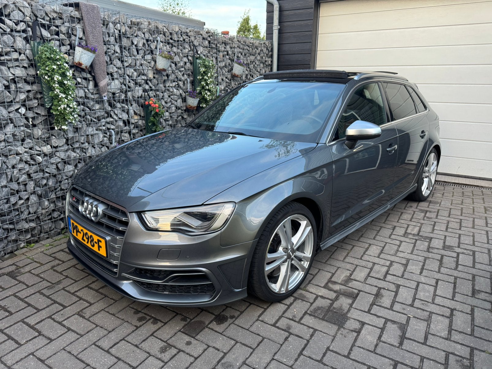 Audi S3 2.0 TFSI Quattro handbak 2014 sport stoelen uniek!, Auto's, Audi, S3, 4 cilinders, Handgeschakeld, Vierwielaandrijving