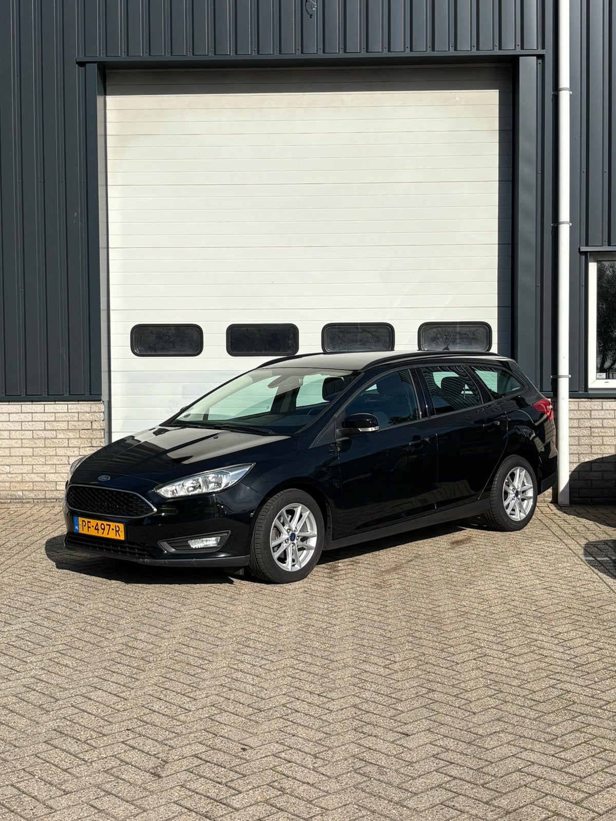 Ford Focus 1.0 Ecoboost 125pk 2017 Zwart | NAP, Auto's, 125 pk, Zwart, Origineel Nederlands, Handgeschakeld