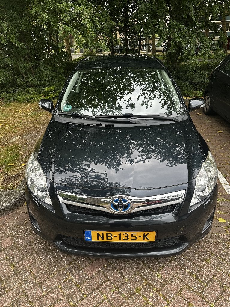 Toyota Auris 1.8 Full Hybrid Executive 136PK Automaat 2012, Euro 5, 136 pk, 4 cilinders, 75 €/maand