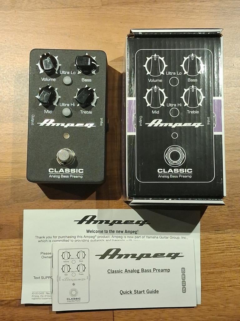 Ampeg Classic Analog Bass Preamp pedaal - ZGAN in doos, Muziek en Instrumenten, Effecten, Ophalen of Verzenden, Zo goed als nieuw