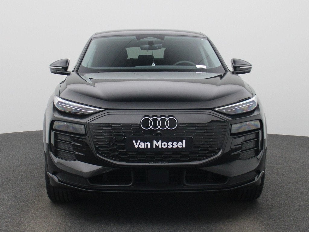 Audi Q6 Sportback e-tron edition 83 kWh l Adaptive cruise co, Auto's, Audi, 12 maanden, Gebruikt, Zwart, Automatische klimaatregeling