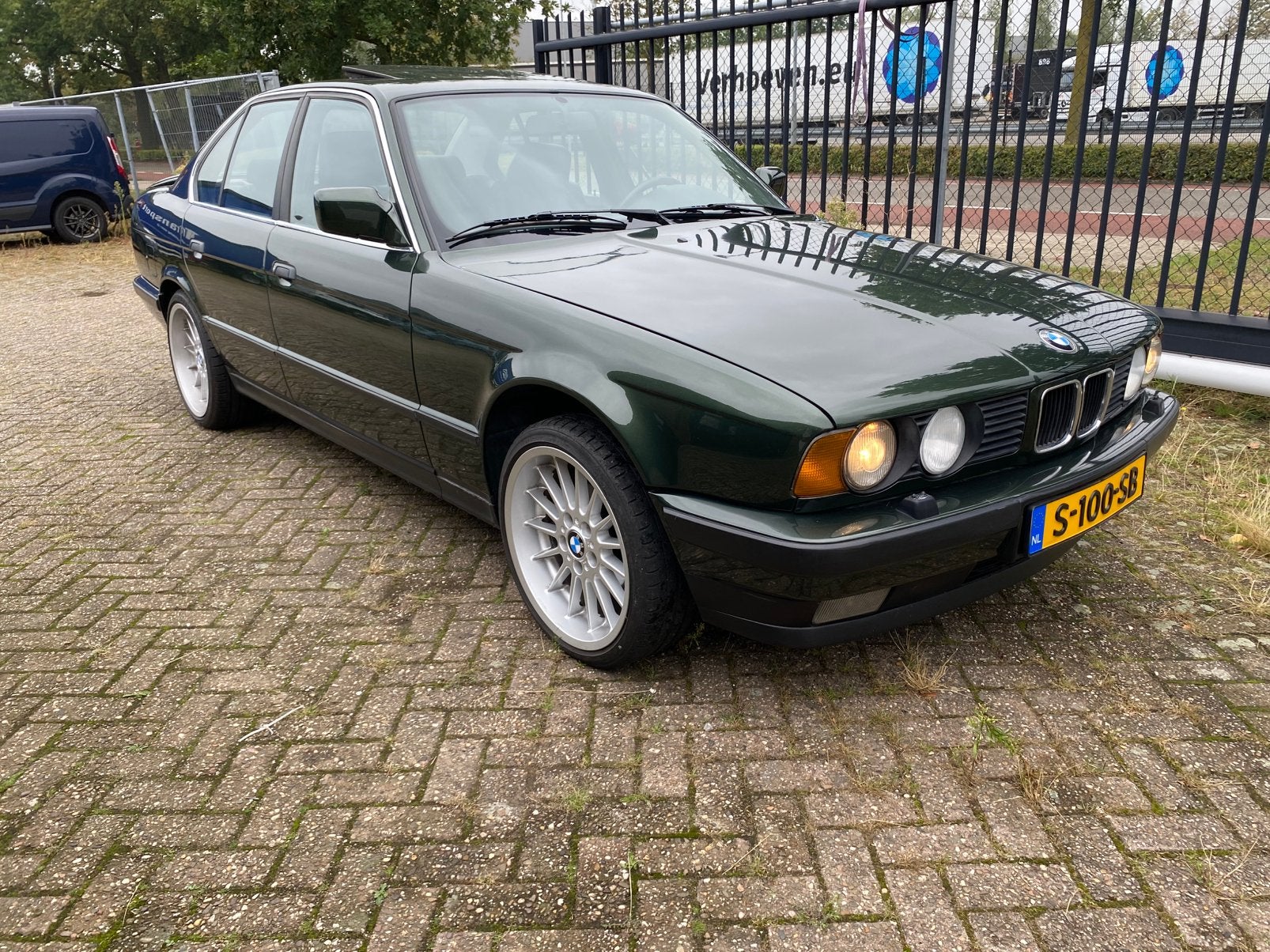 Bmw E34. 535i handgeschakeld 1988, Achterwielaandrijving, Zwart, Leder, Handgeschakeld