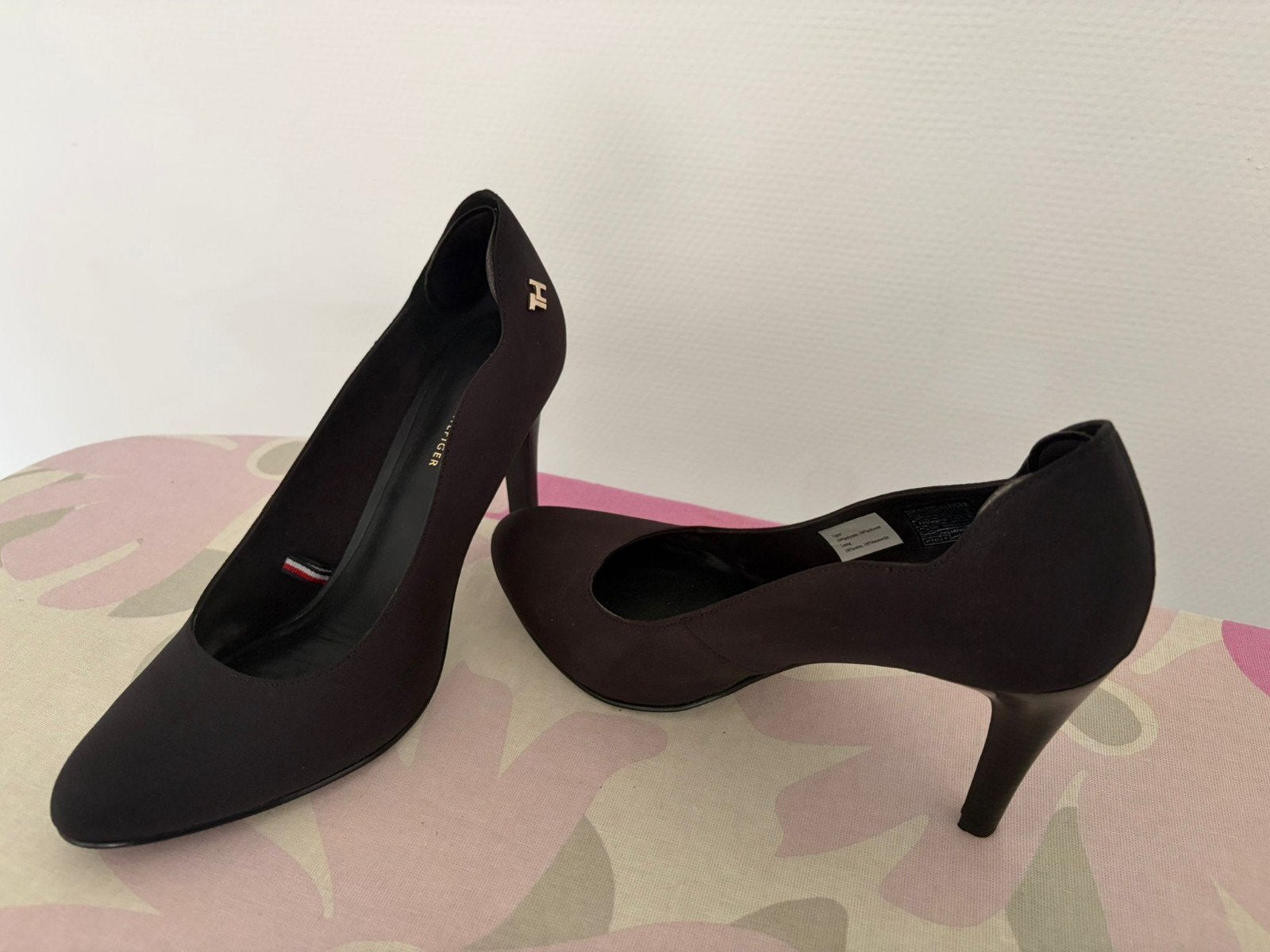 Tommy Hilfiger pumps - 1x gedragen - maat 40, Pumps, Blauw, Ophalen of Verzenden, Zo goed als nieuw