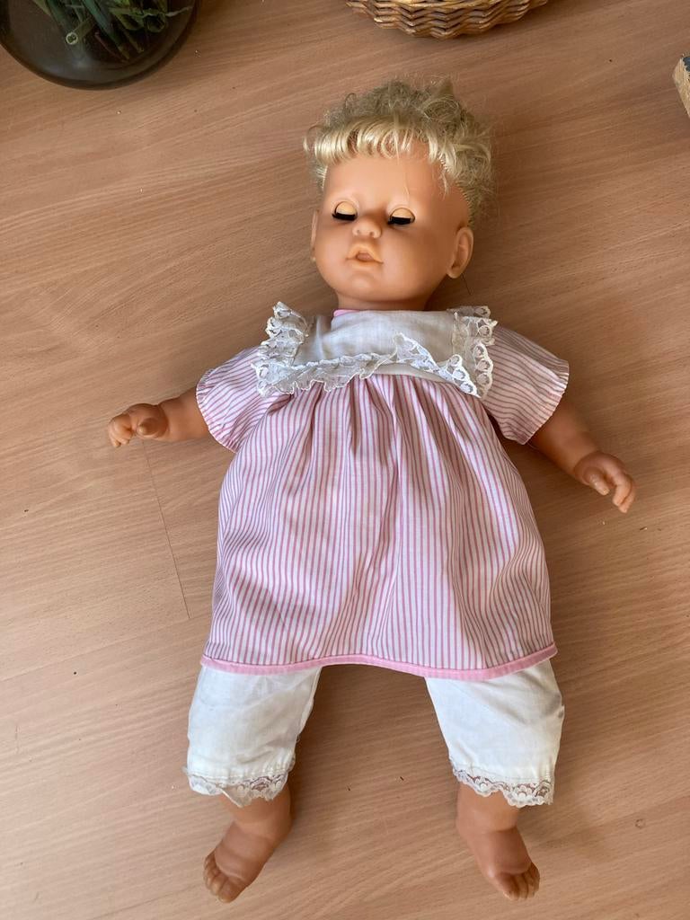 Grote pop, Ophalen, Zo goed als nieuw, Babypop