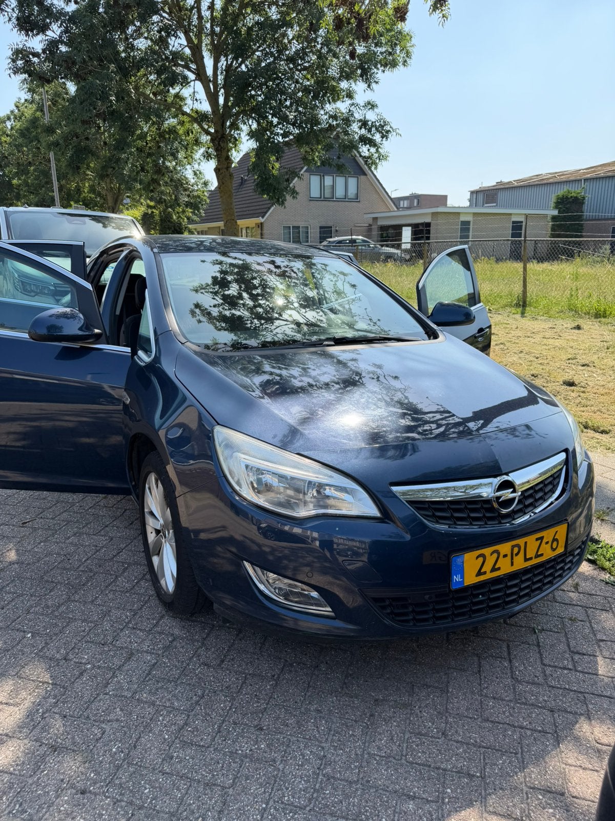 Opel Astra 1.4 Turbo 88KW 5D 2011 Blauw met Schade!, Voorwielaandrijving, 680 kg, 4 cilinders, Blauw