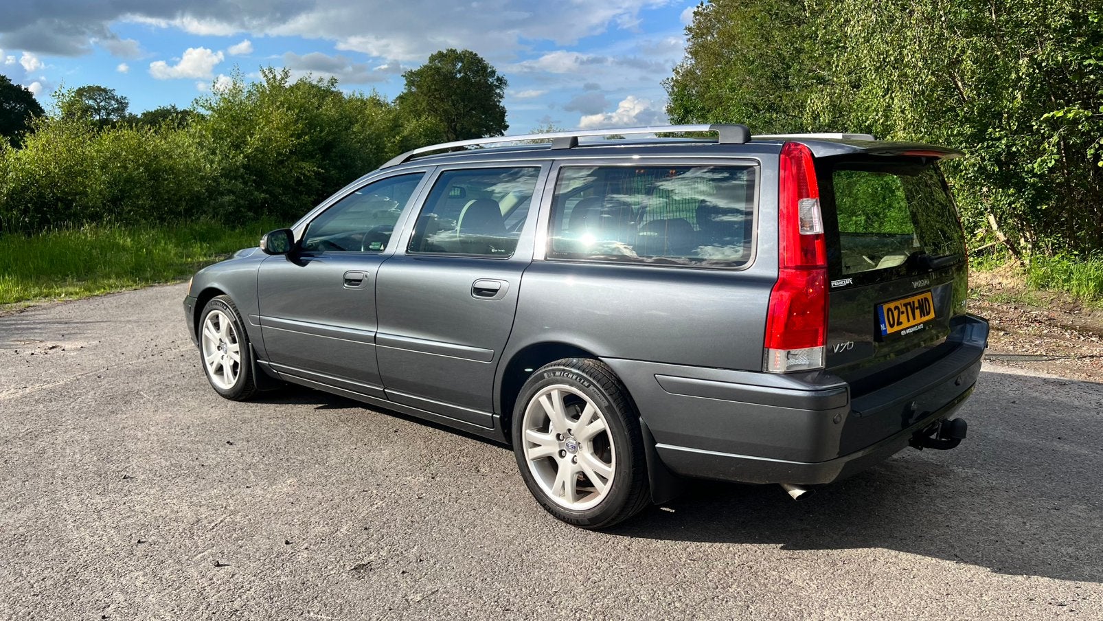 Volvo V70 DRIVERS EDITION 2.4 170PK 2007 Grijs, Voorwielaandrijving, 1800 kg, Beige, 170 pk
