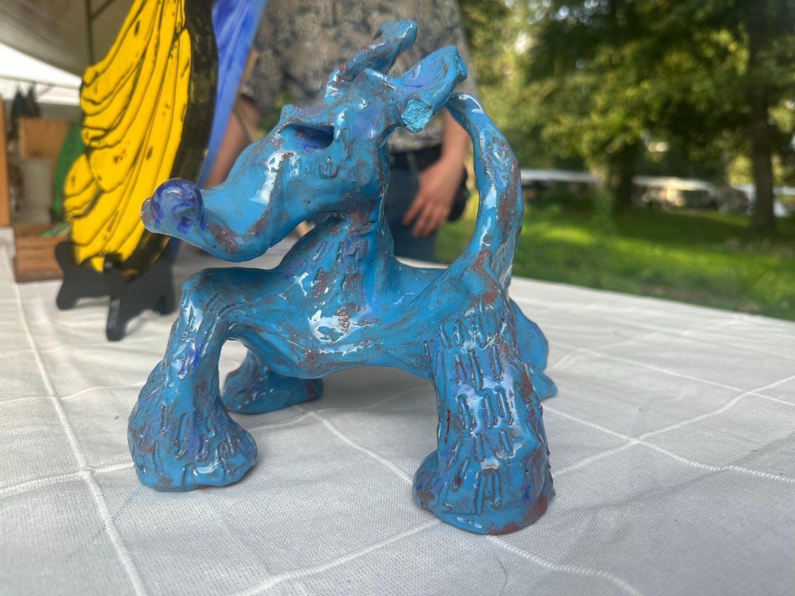 Unieke Keramische Blauwe Hond - Handgemaakt Beeld, Ophalen of Verzenden, Zoogdier, Steen of Keramiek, Beeld