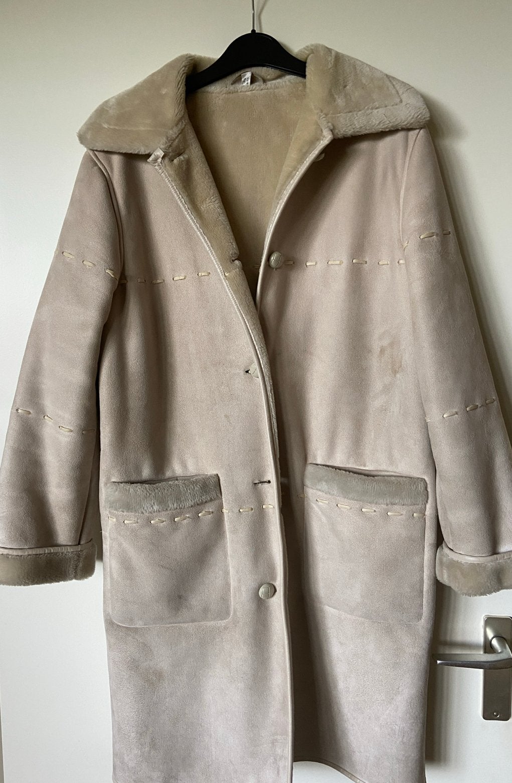 Mooie beige winterjas met warme teddy voering - Maat 40, Ophalen of Verzenden, Zo goed als nieuw, Maat 38/40 (M), Beige