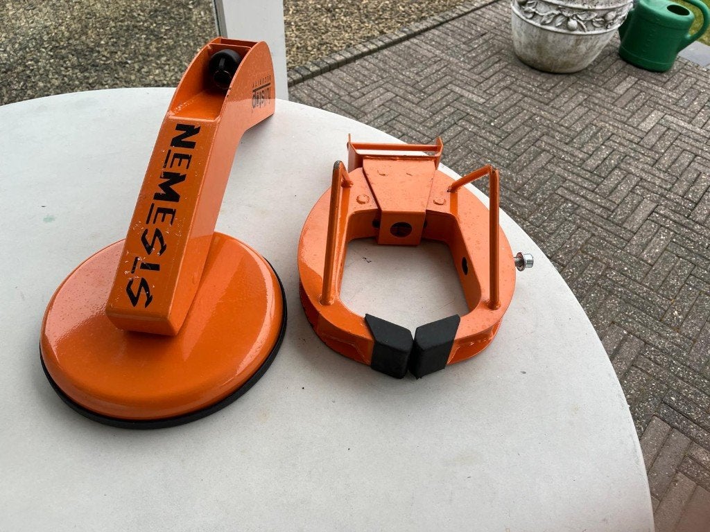 Nemesis Wielklem, Ophalen, Zo goed als nieuw