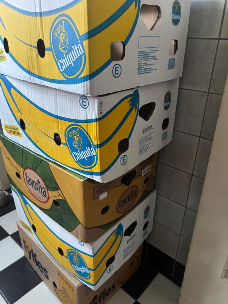 Ca 50 Bananendozen, Ophalen, Doos, Minder dan 35 cm, Zo goed als nieuw