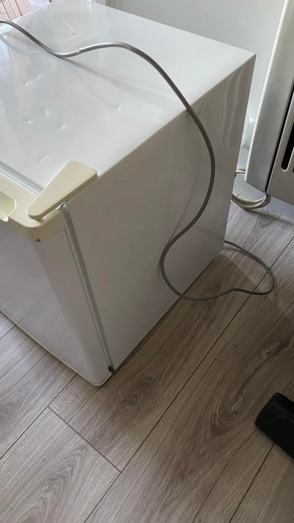 Exquisit vriezertje 34 l, Witgoed en Apparatuur, Vriezers en Diepvrieskisten, Gebruikt, Minder dan 85 cm, Minder dan 60 cm, Vrijstaand