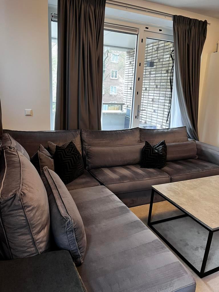Velvet lounge bank, Huizen en Kamers, Kamers te huur, Amsterdam