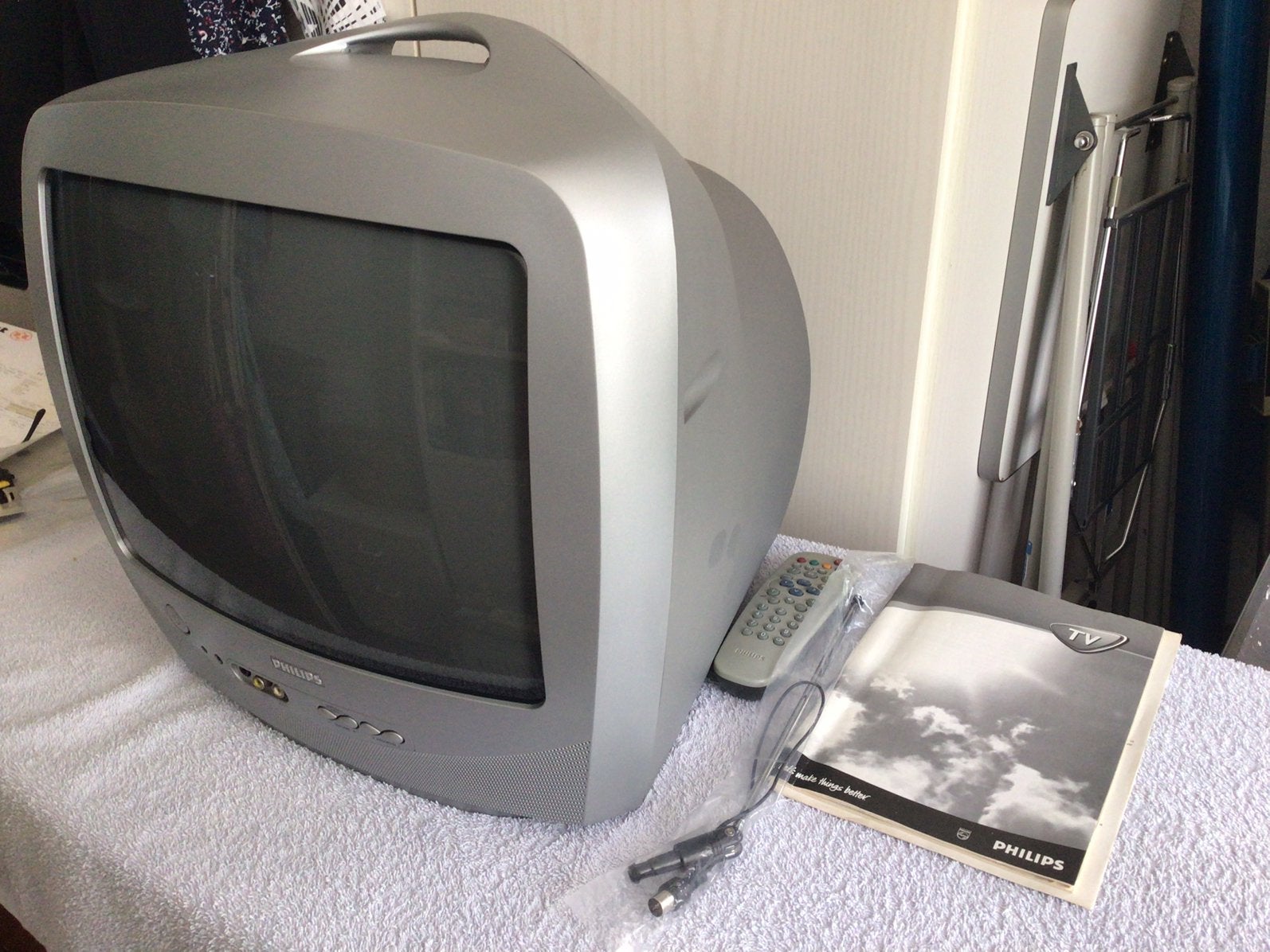 T.v.toestel. 37 cm., Audio, Tv en Foto, Vintage Televisies, Ophalen, Zo goed als nieuw