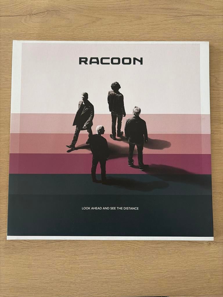 Racoon - Look Ahead And See The Distance LP (2017), Inclusief binnenhoes, Ophalen of Verzenden, Zo goed als nieuw, 12 inch