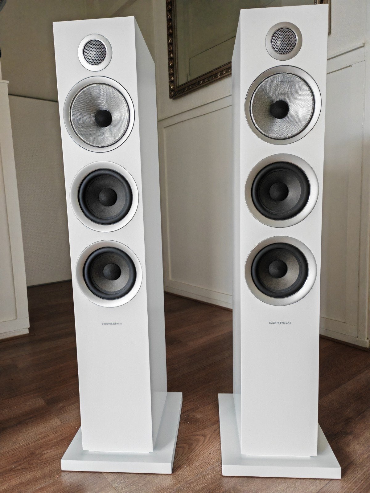 Bowers & Wilkins 704 S2 Vloerstaande Luidsprekers Wit, Audio, Tv en Foto, 150 watt of meer, Vloerstaande luidspreker, Basreflex