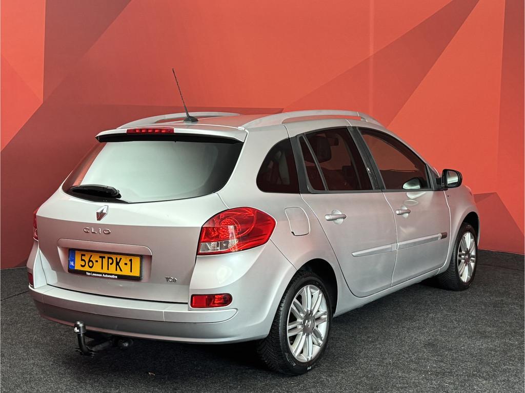 Renault Clio Estate 1.2 TCE Night & Day, Auto's, Renault, Voorwielaandrijving, Euro 5, Gebruikt, Zwart