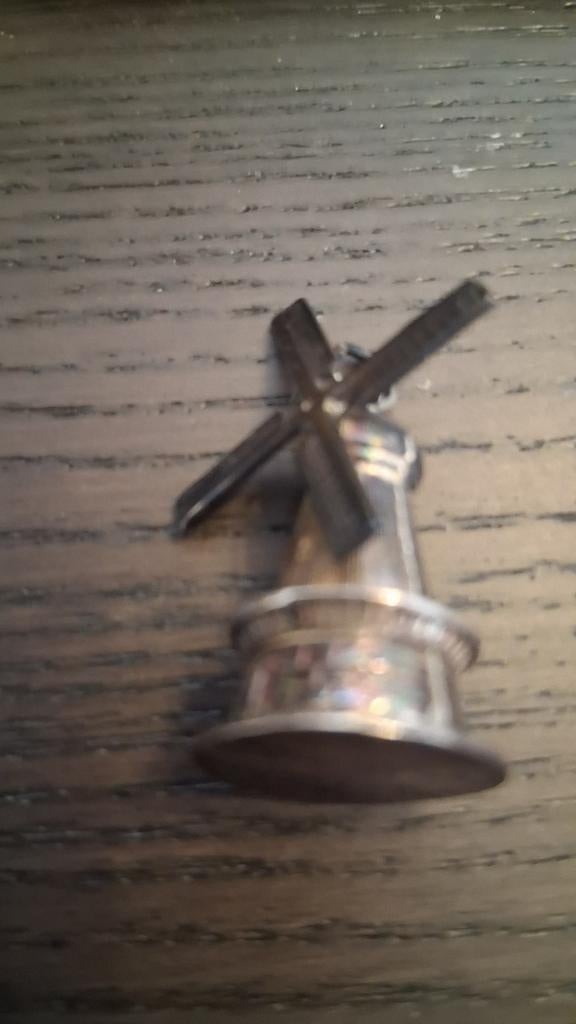 Zilveren molen hanger met draaibare wieken, Verzenden