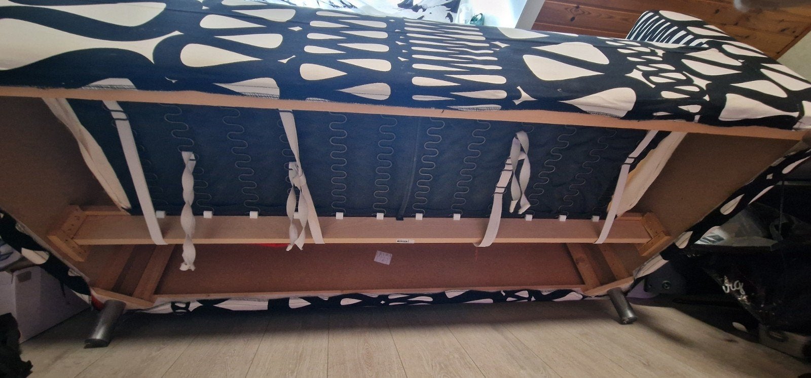 Zwart-witte ikea banktweepersoonsbank met uniek patroon, Huis en Inrichting, Ophalen, Gebruikt, 150 tot 200 cm, Tweepersoons