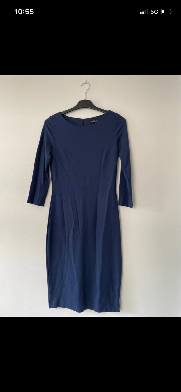 Donkerblauwe getailleerde jurk La Dress by Simone maat S, Blauw, Ophalen of Verzenden, Zo goed als nieuw, Knielengte