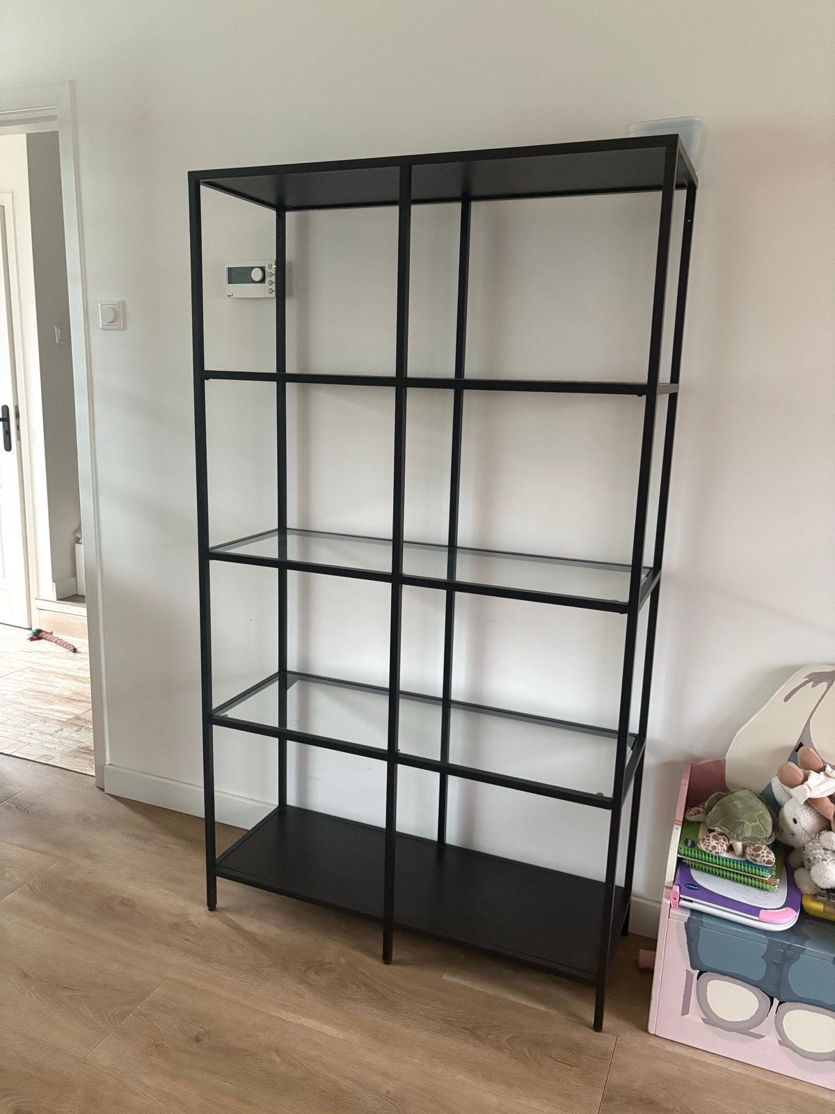 Vitrinekast IKEA Vittsja, Ophalen, Met plank(en), 50 tot 100 cm, Zo goed als nieuw
