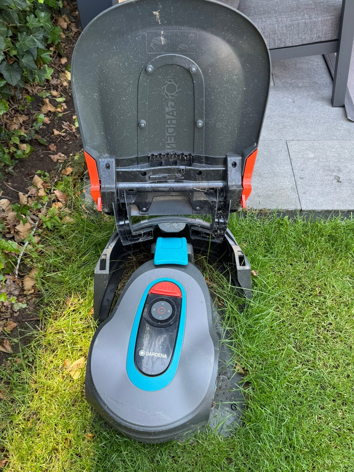 Gardena SILENO Minimo 250 + Garage + Veel Extra’s compleet, Tuin en Terras, Robotmaaiers, Ophalen of Verzenden, Zo goed als nieuw